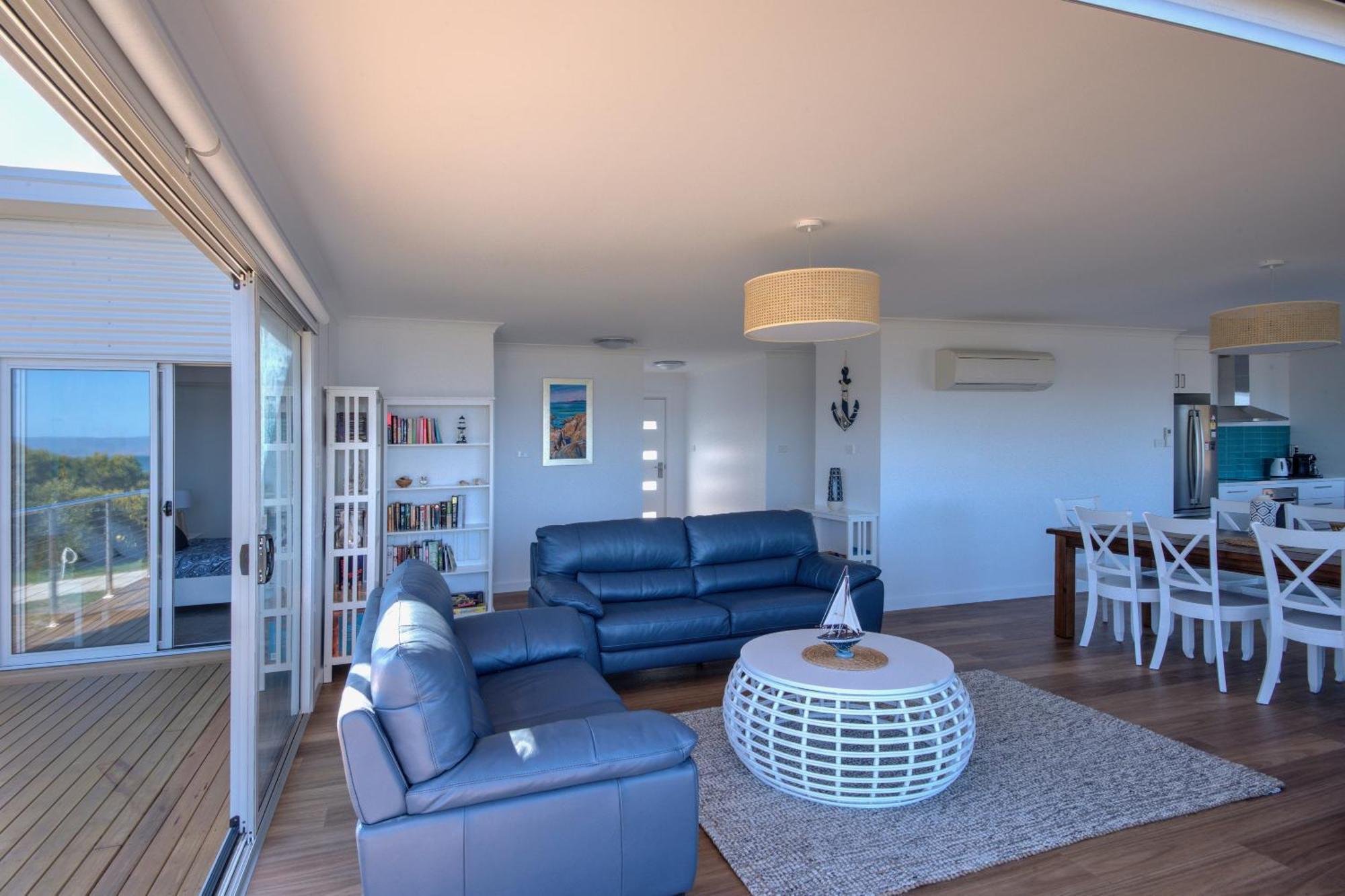 Sandbar Beach House Villa Coles Bay Esterno foto